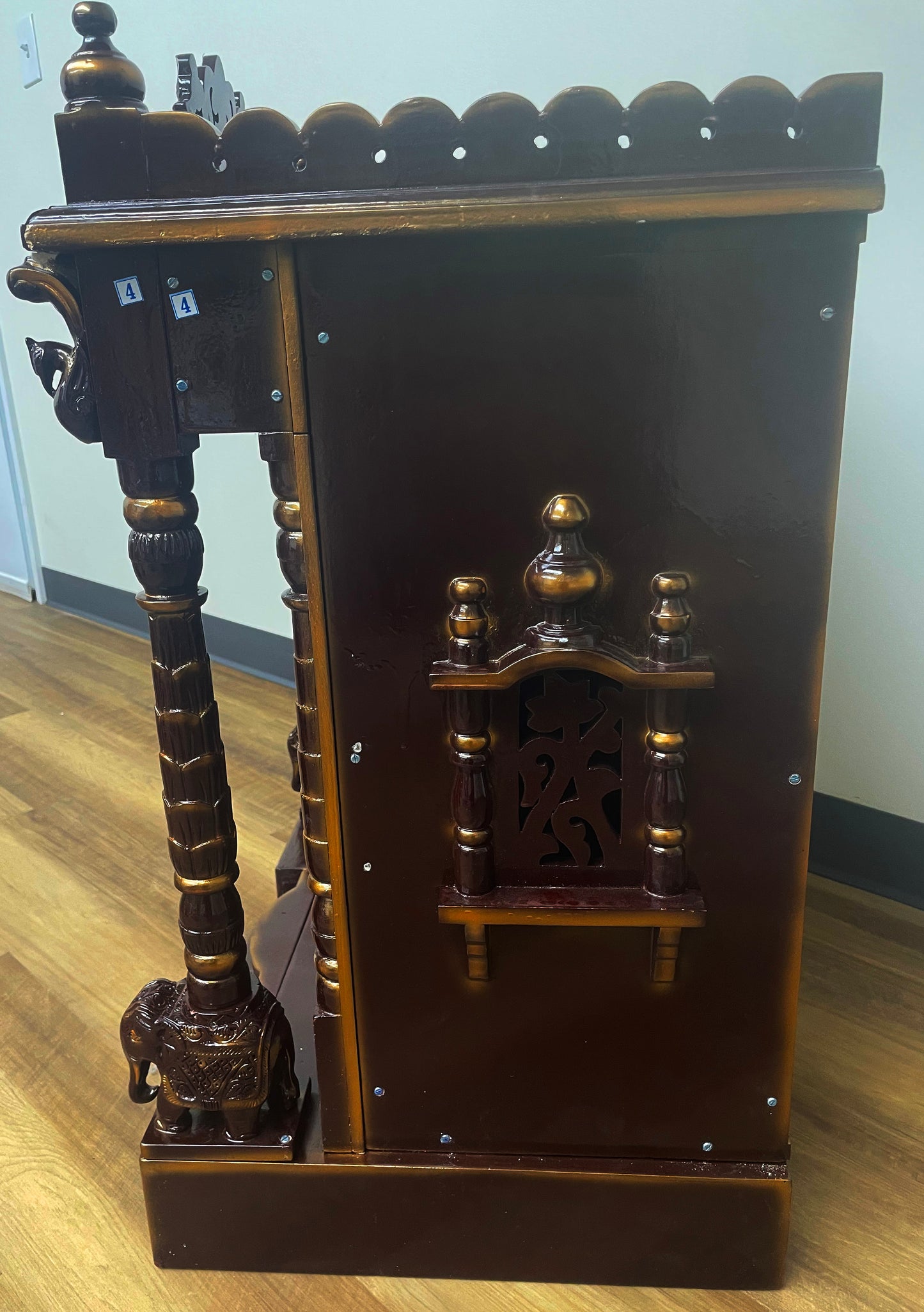 Savan Wood Carved Puja Mandir with door (24 x 18 x 40 Inches)